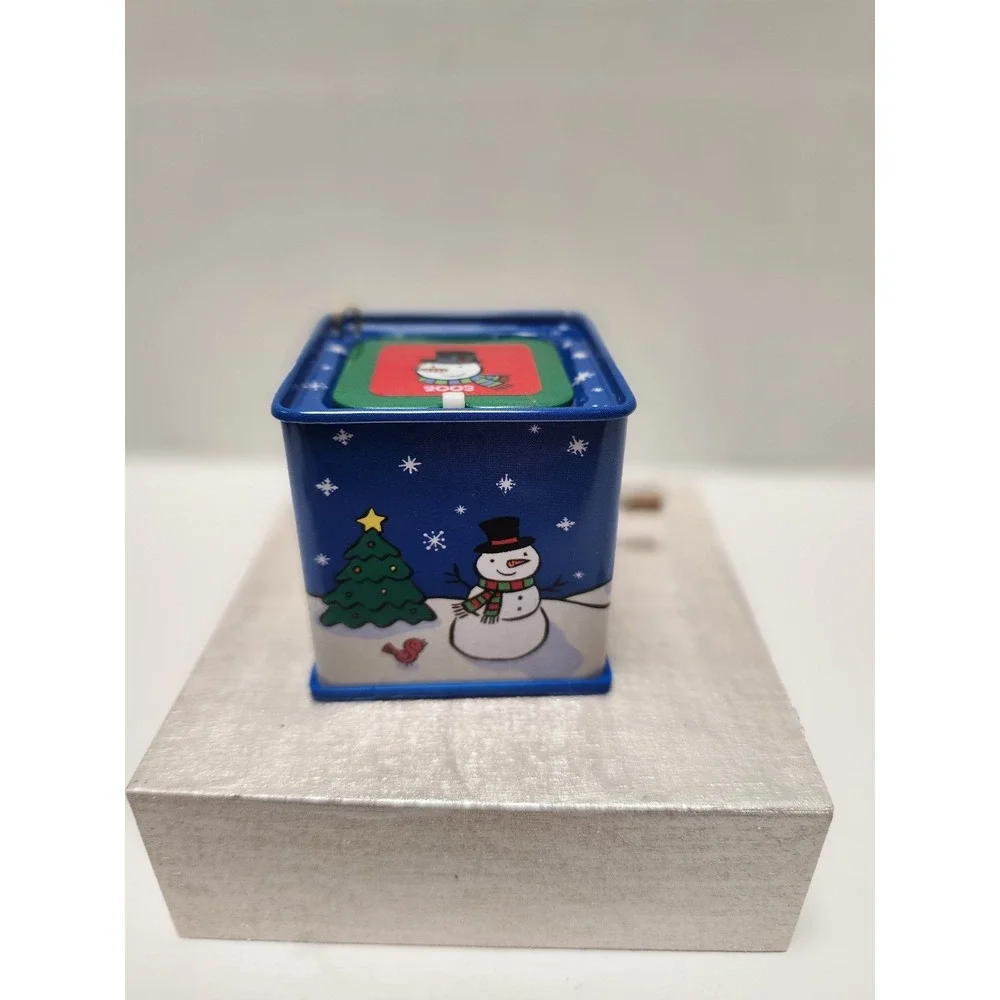 2003 Hallmark Keepsake Christmas Tree Ornament Pop! Goes the Snowman 50th‎ first